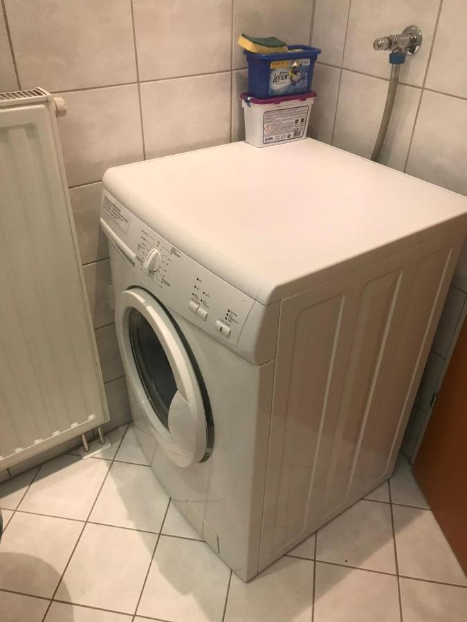 3 Min Walk To Old Town Apartment